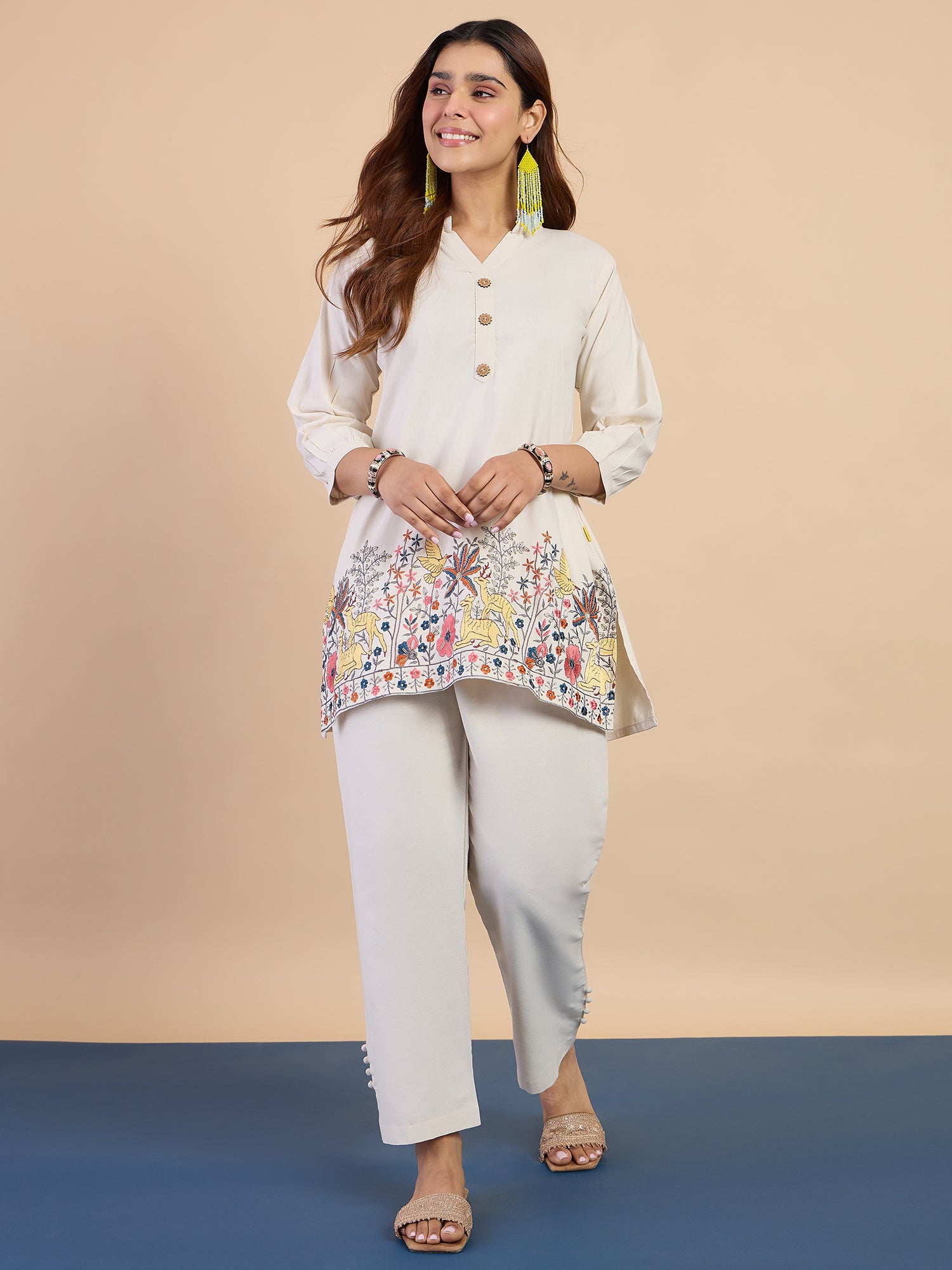 Samyra Off-White Kurta Set - Sunainee