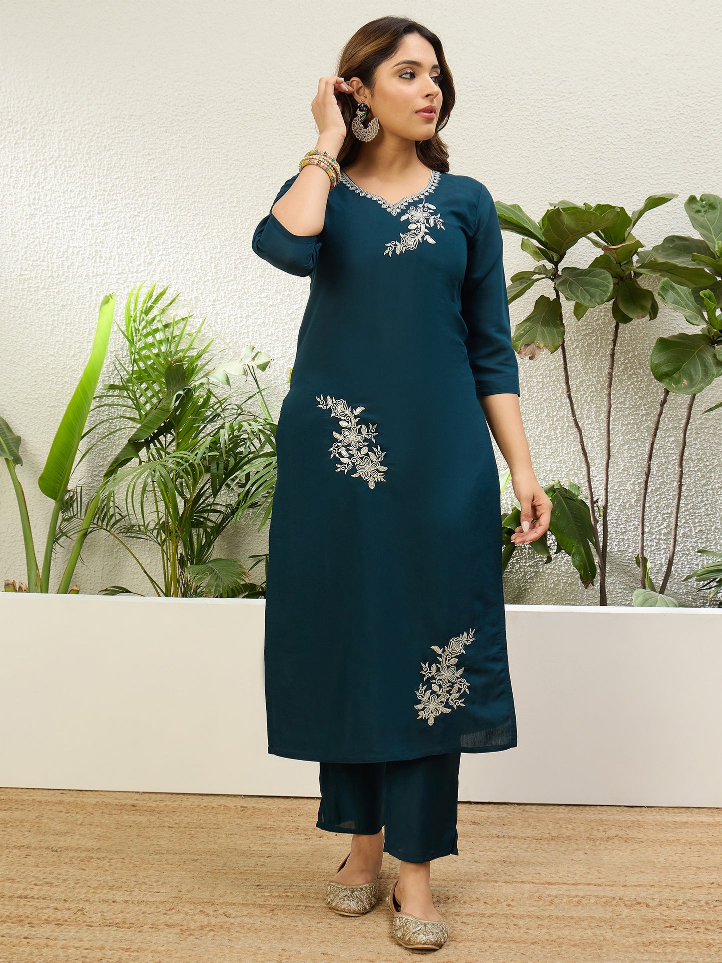 Raagini N-Blue Kurta Set - Sunainee