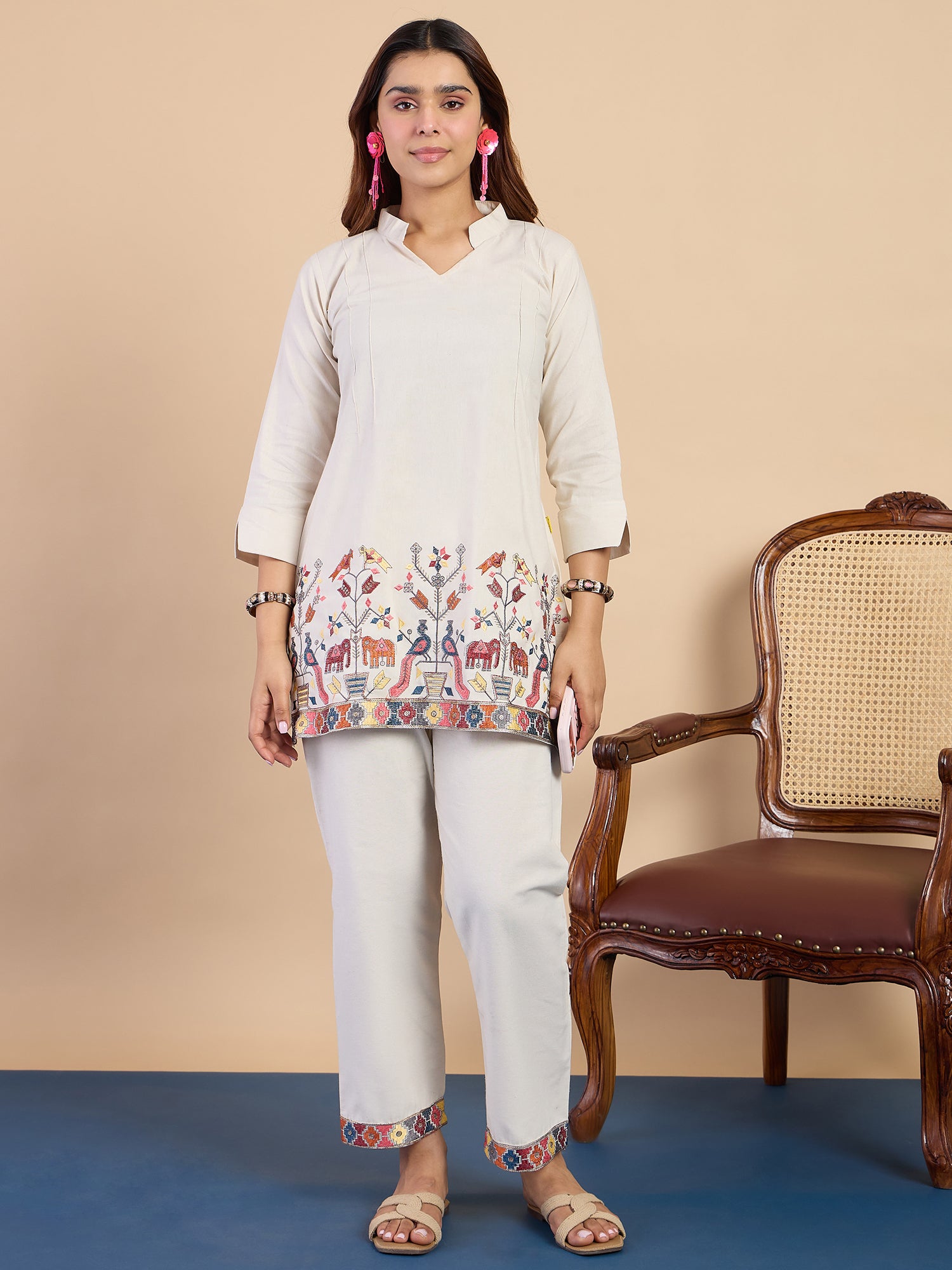 Aarvya Off-White Kurta Set - Sunainee