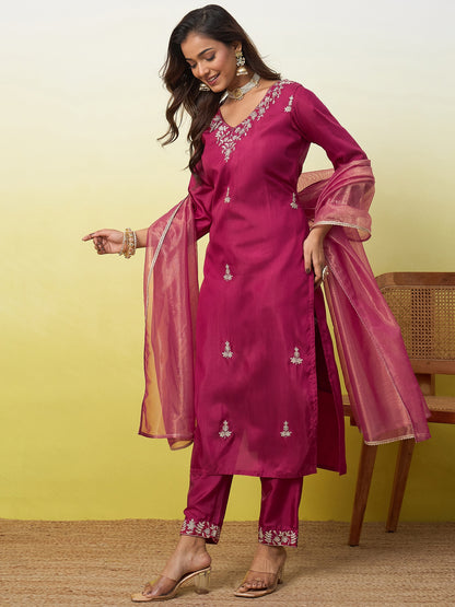 Aadhya Cherry Red Kurta Set - Sunainee