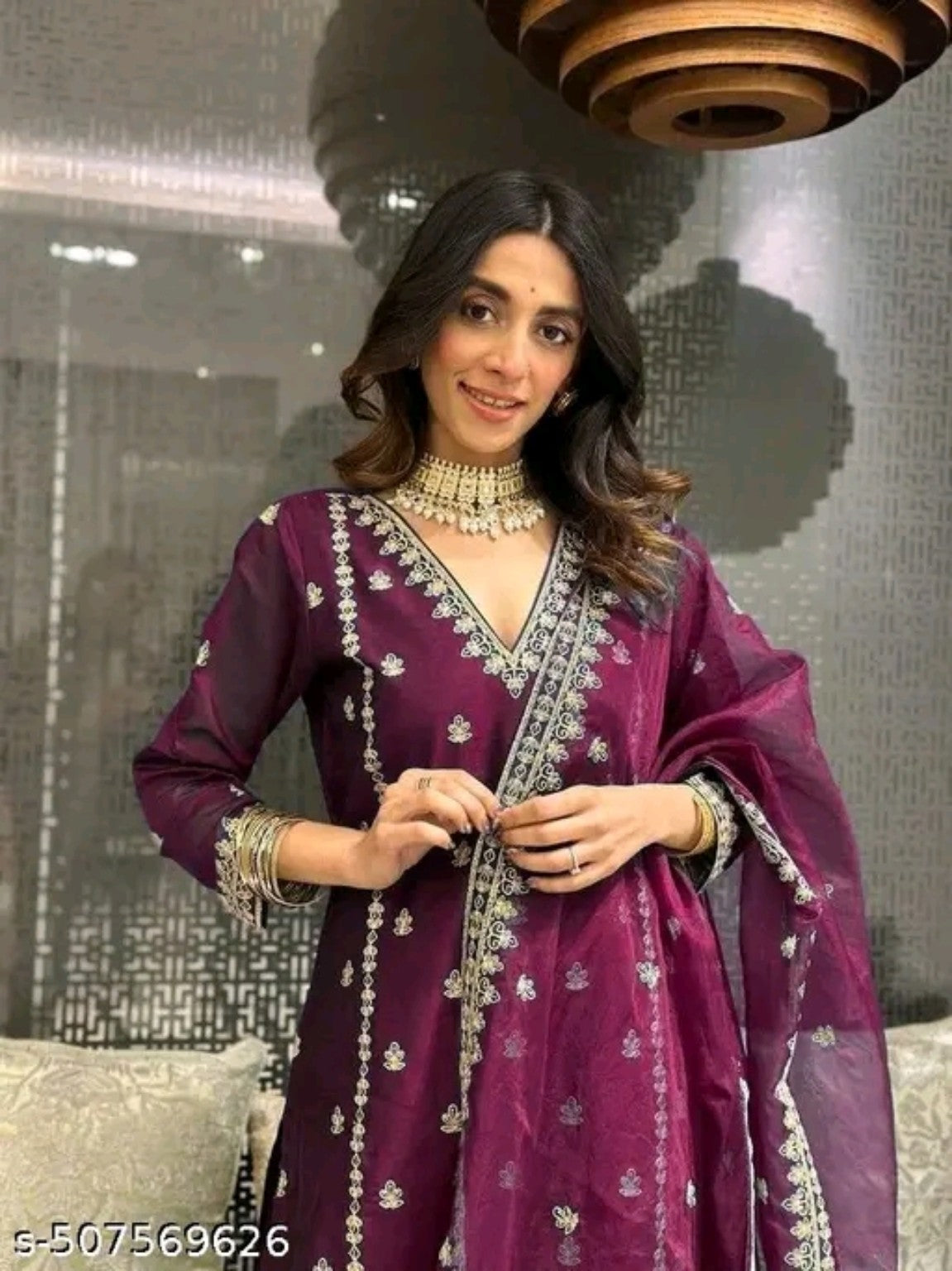 Maroon embroidered cotton jari silk kurta set close view
